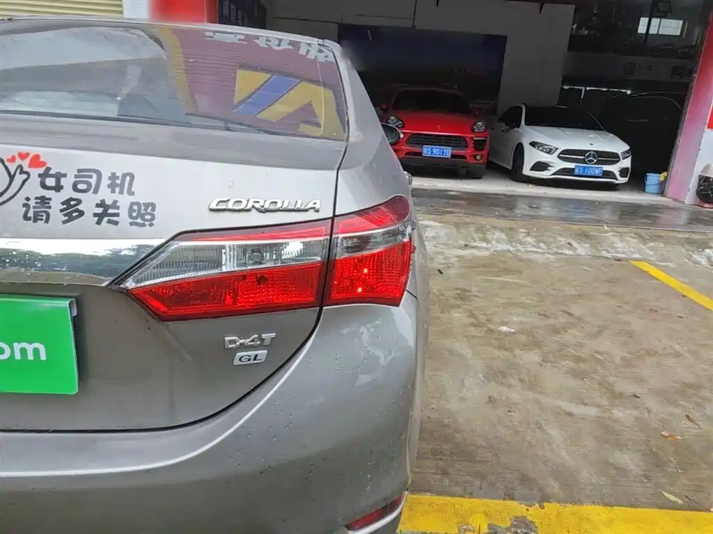 Toyota Corolla 2017 Facelift 1.2T S-CVT GL фото 8