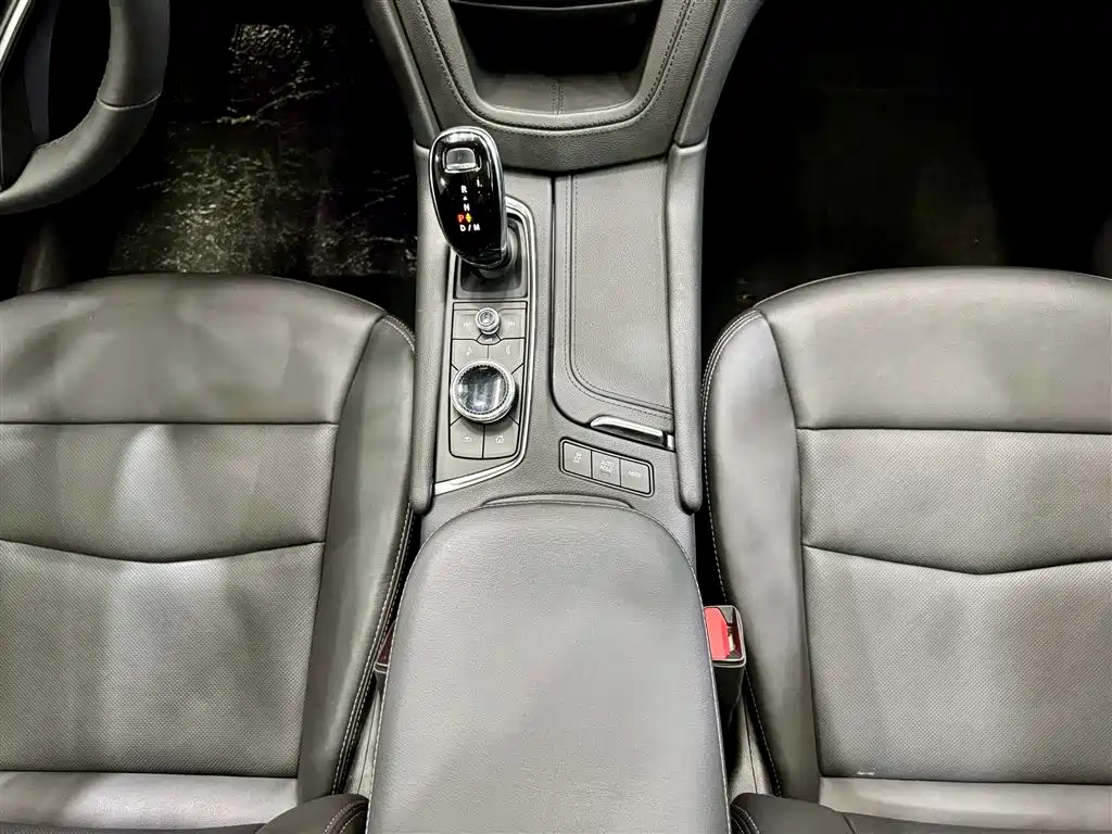 Cadillac XT6 2022 2.0T 6-Seater 4WD Luxury Edition фото 21
