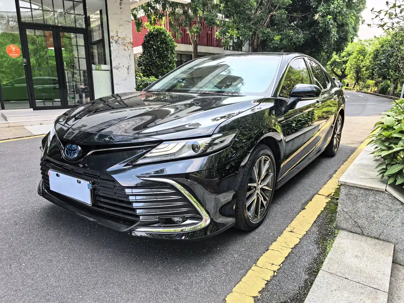 Toyota Camry 2021 Hybrid 2.5HG Luxury Edition