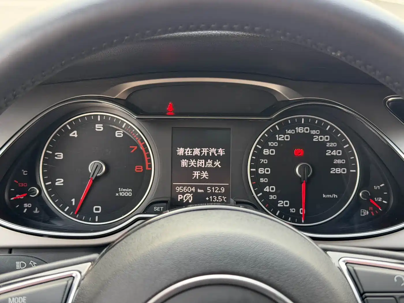 Audi A4L 2013 35 TFSI Automatic Standard фото 16