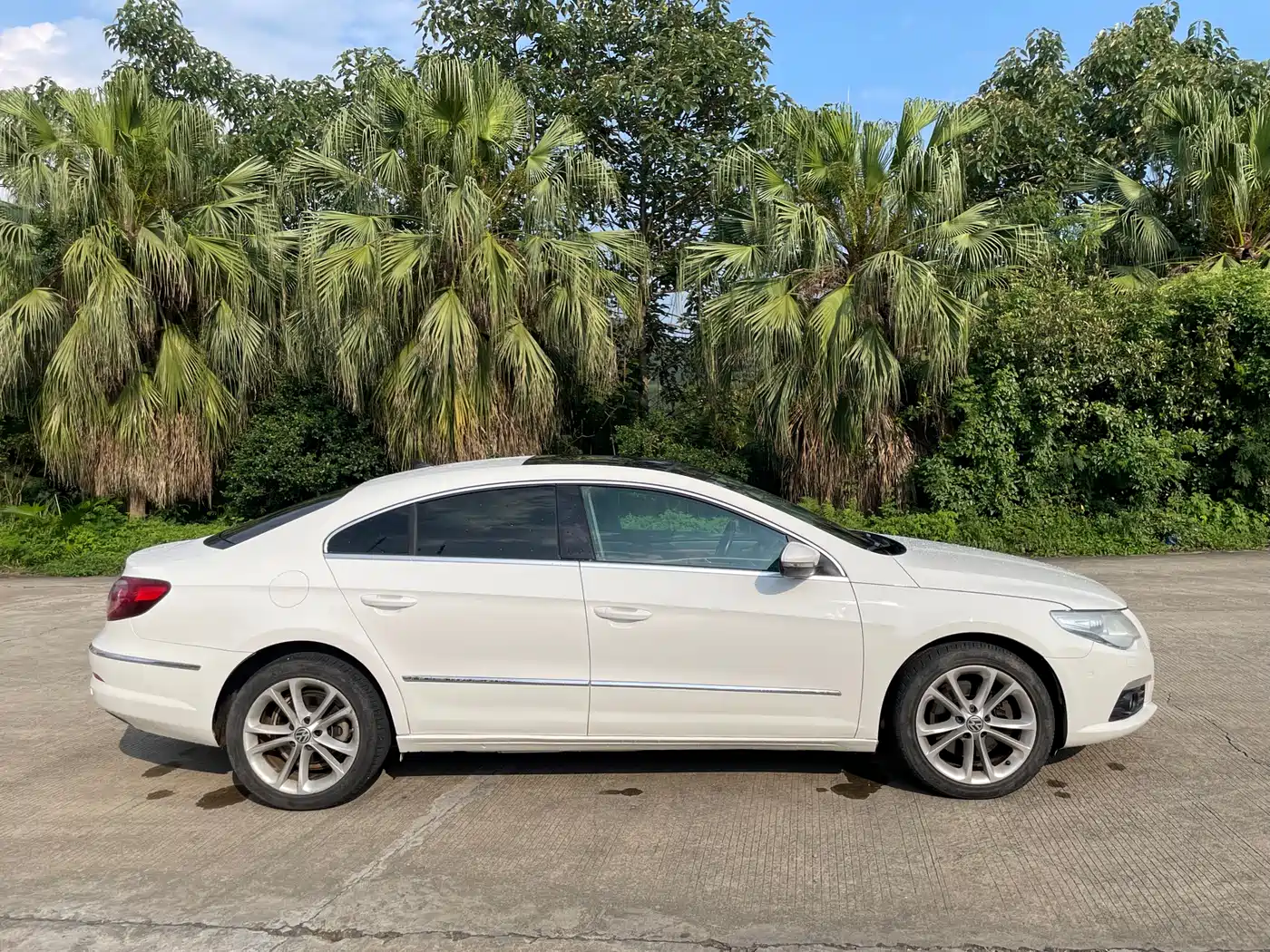 Volkswagen FAW-Volkswagen CC 2012 1.8TSI Luxury фото 7