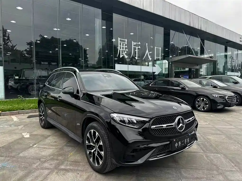 Mercedes-Benz GLC 2023 GLC 260 L 4MATIC Sport 5-seater фото 3