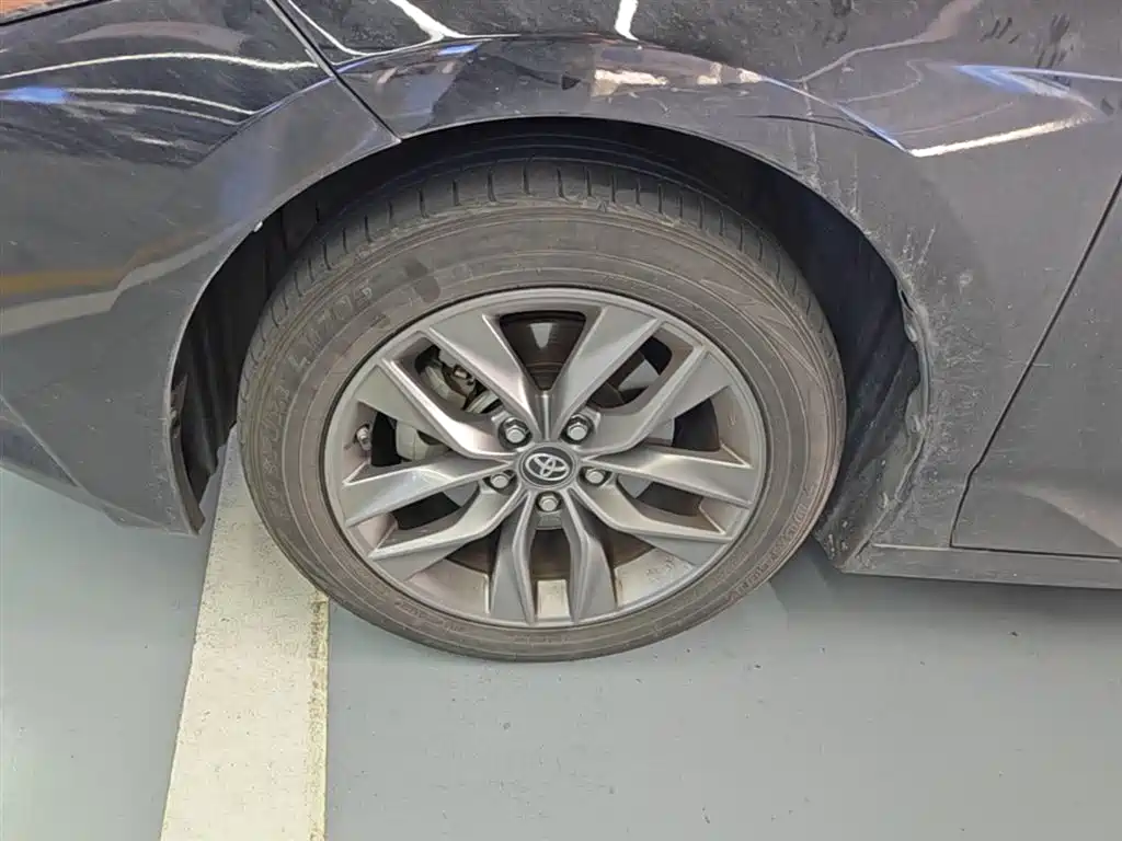Toyota Avalon 2019 Hybrid 2.5L Luxury Edition China VI фото 23