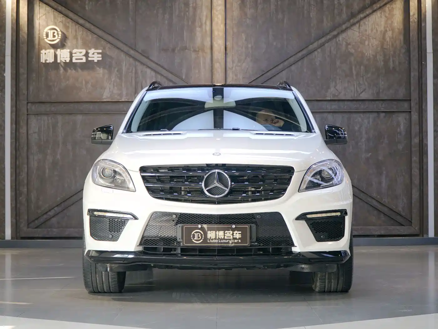 Mercedes-Benz M-Class AMG 2012 AMG ML 63 фото 3