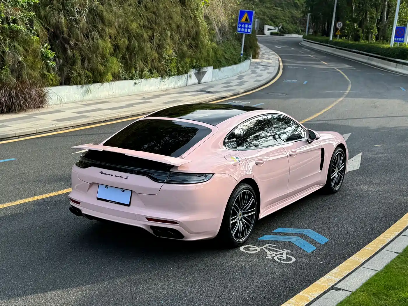 Porsche Panamera 2017 Panamera Turbo 4.0T фото 13