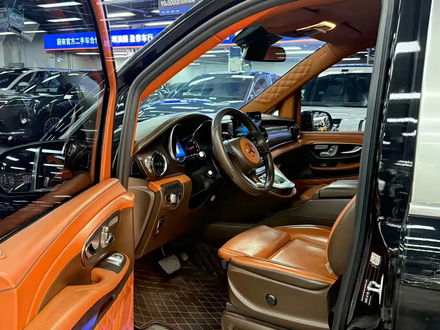 Фото 4 - Mercedes-Benz V-Class