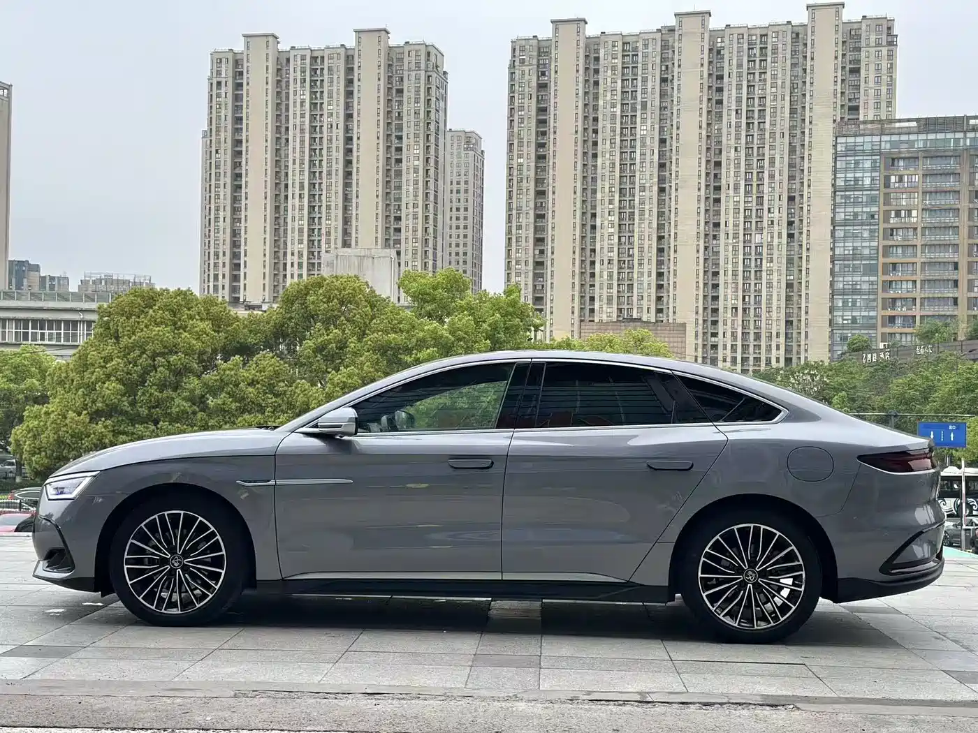 BYD Han 2022 DM-i 121KM Premium Edition фото 4