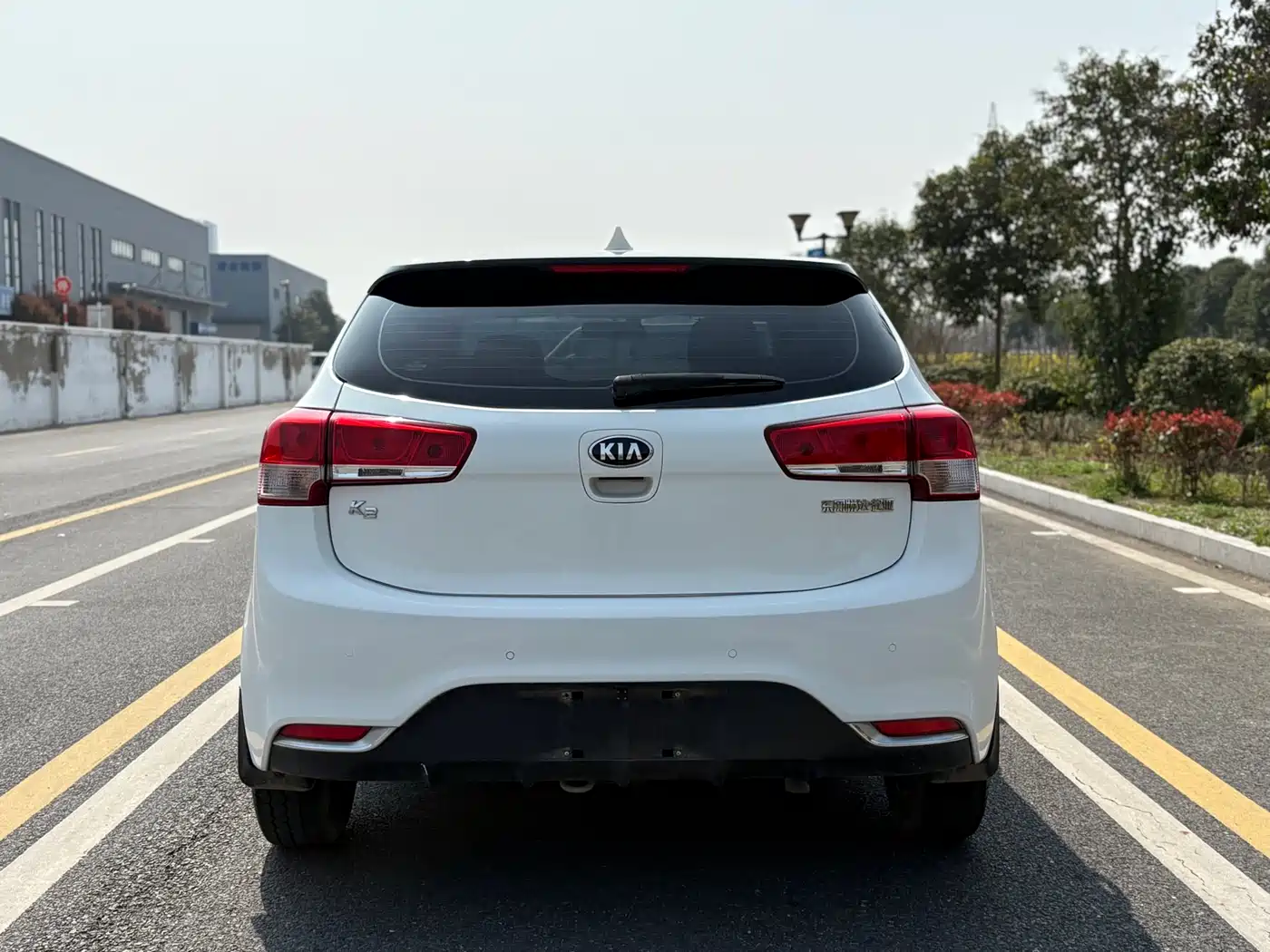 Kia K2 2015 Hatchback 1.4L AT GLS Cool Edition фото 5