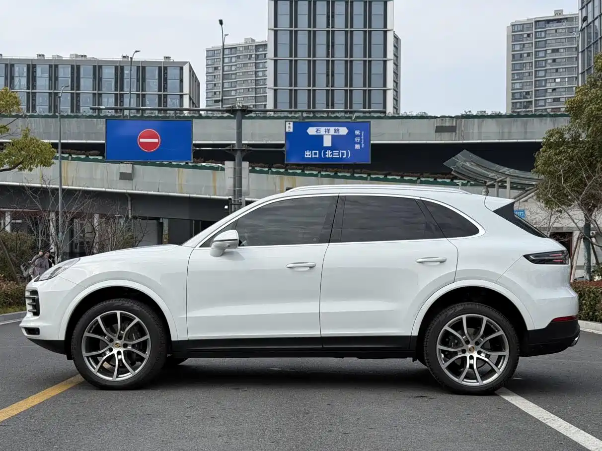 Porsche Cayenne 2019 Cayenne 3.0T фото 7