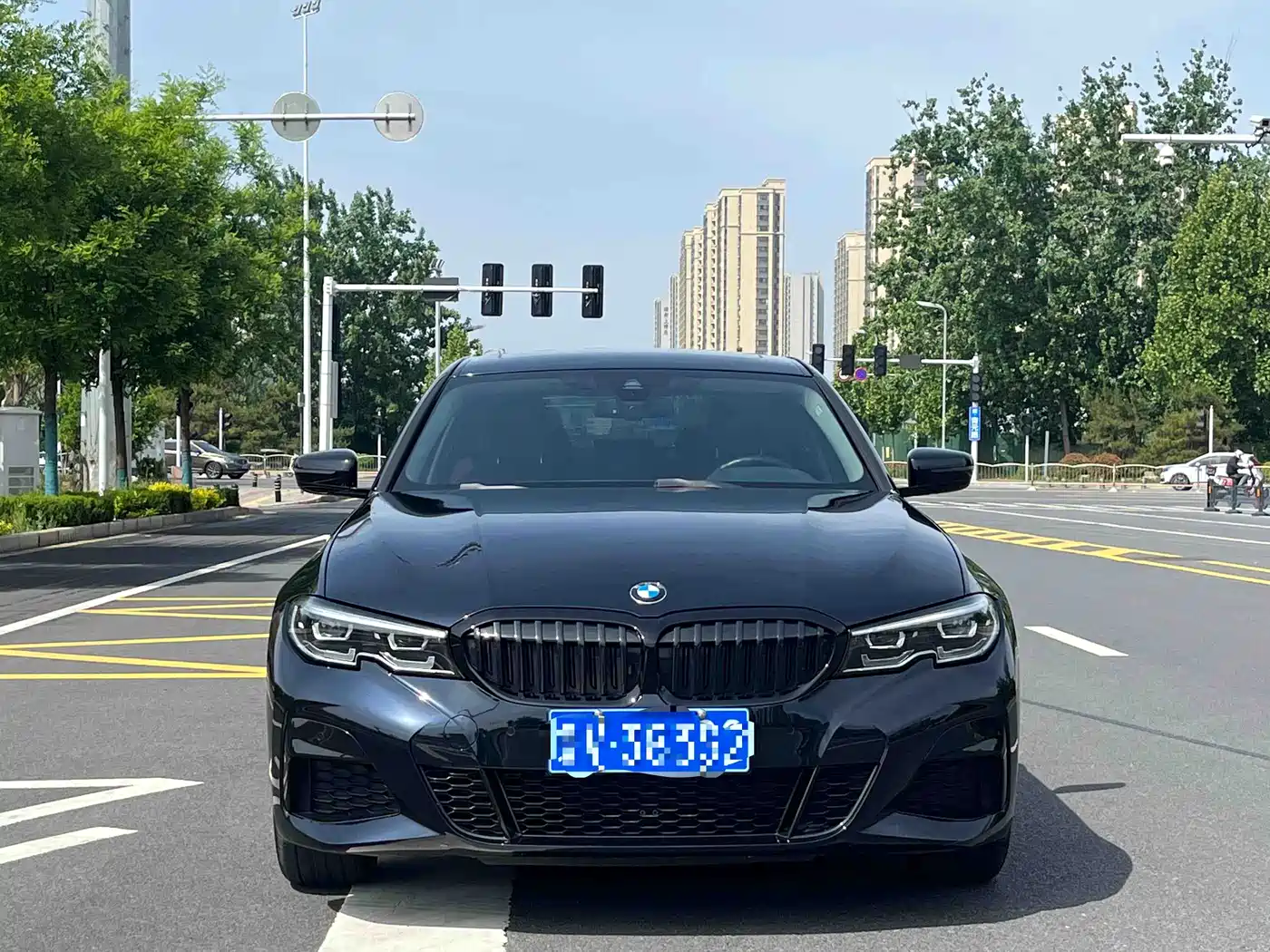 BMW 3 Series 2022 325Li M Sport Shadow Edition фото 2