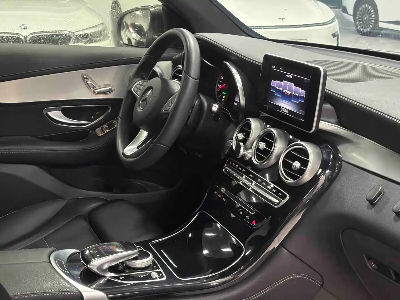 Mercedes-Benz GLC 2016 GLC 200 4MATIC фото 8