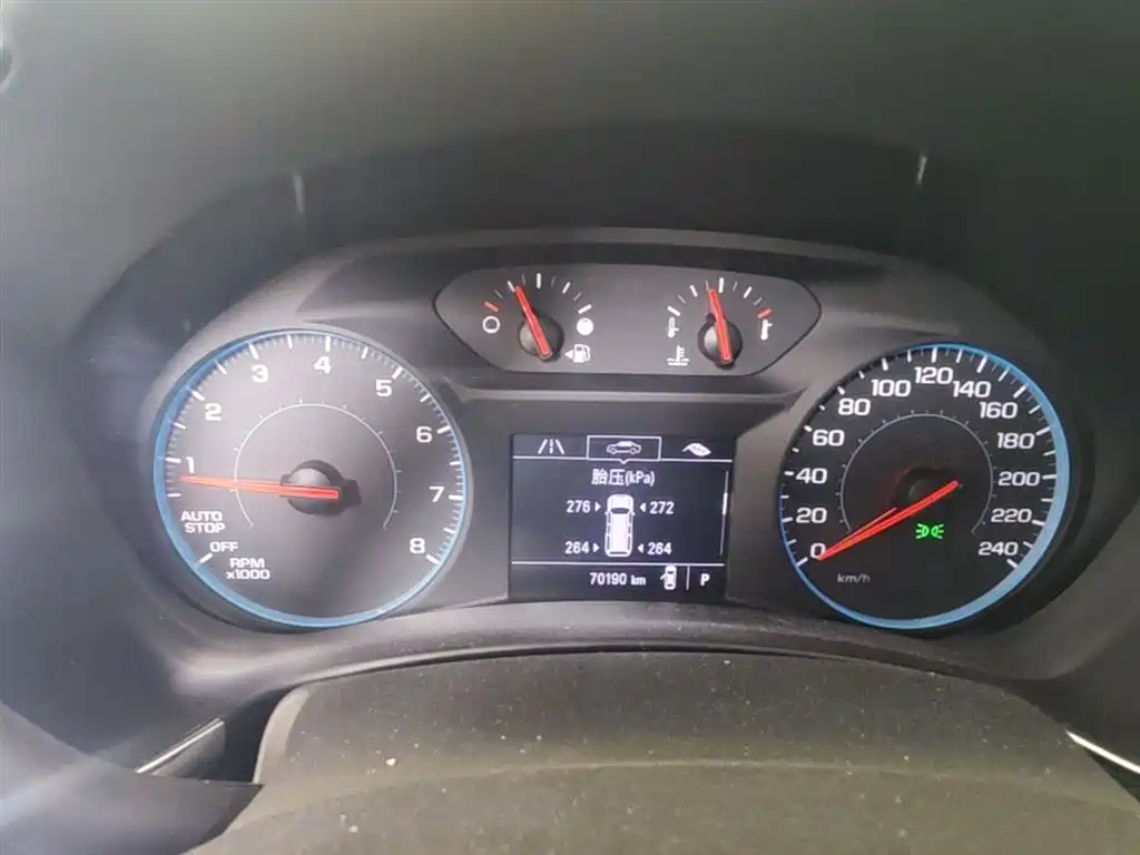 Chevrolet Equinox 2018 535T Automatic Galloping Edition фото 12