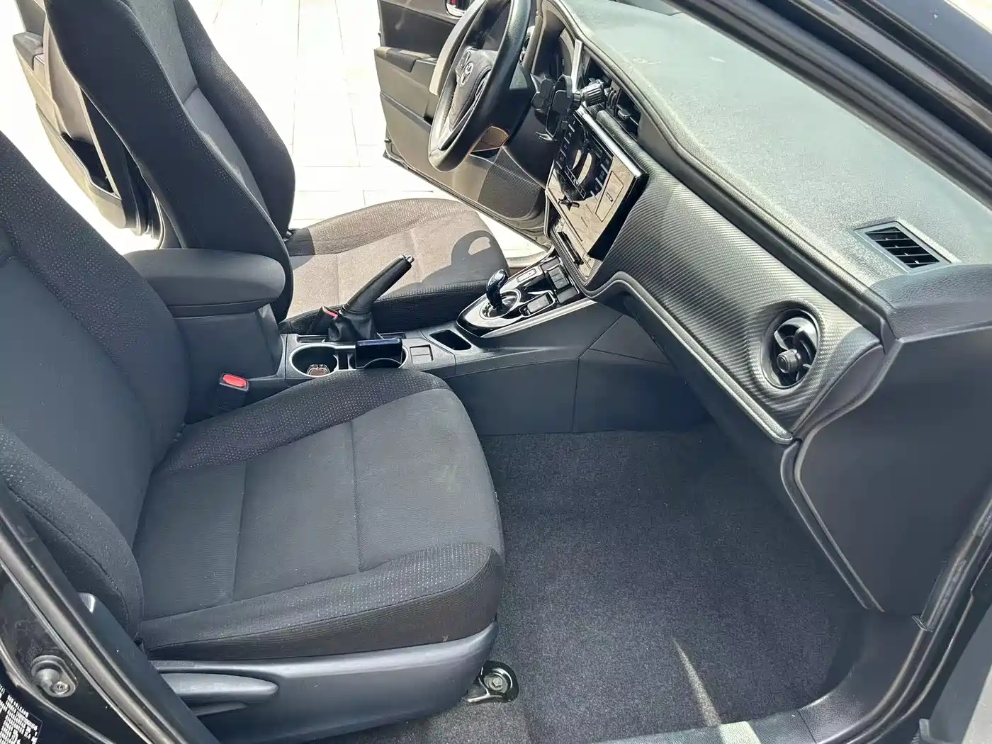 Toyota Levin Twin Engine E+ 2019 1.8PH GS E-CVT Elite Edition фото 10