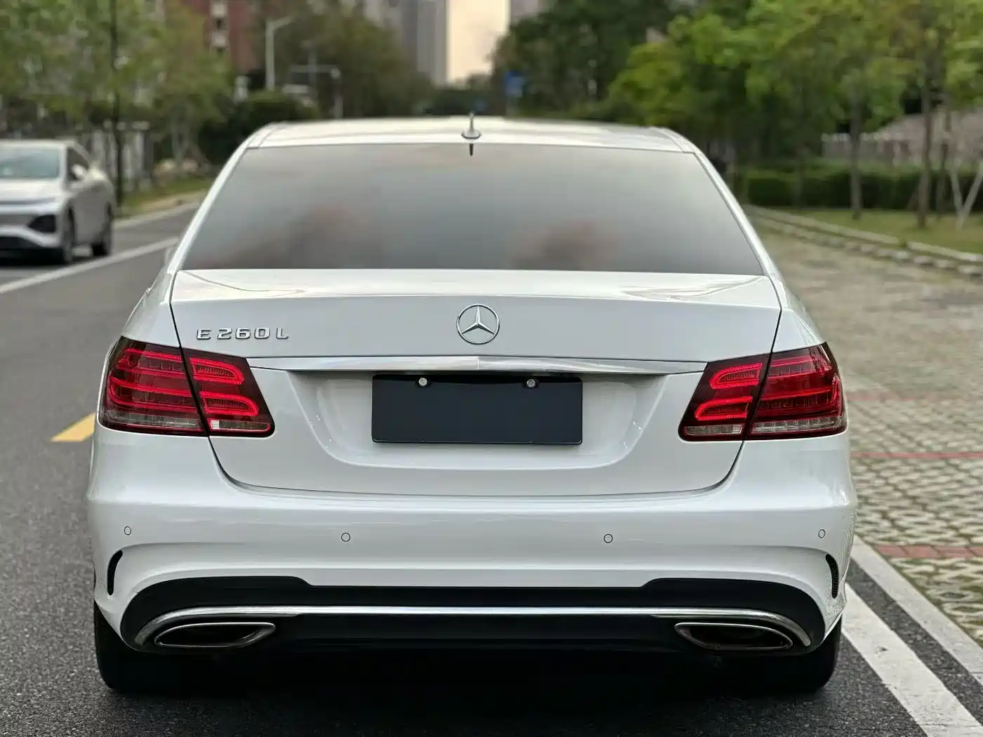 Mercedes-Benz E-Class 2014 Facelift E 260 L Sport фото 8