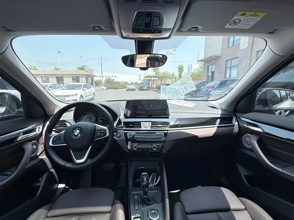 BMW X1 2022 sDrive20Li Fashion фото 9