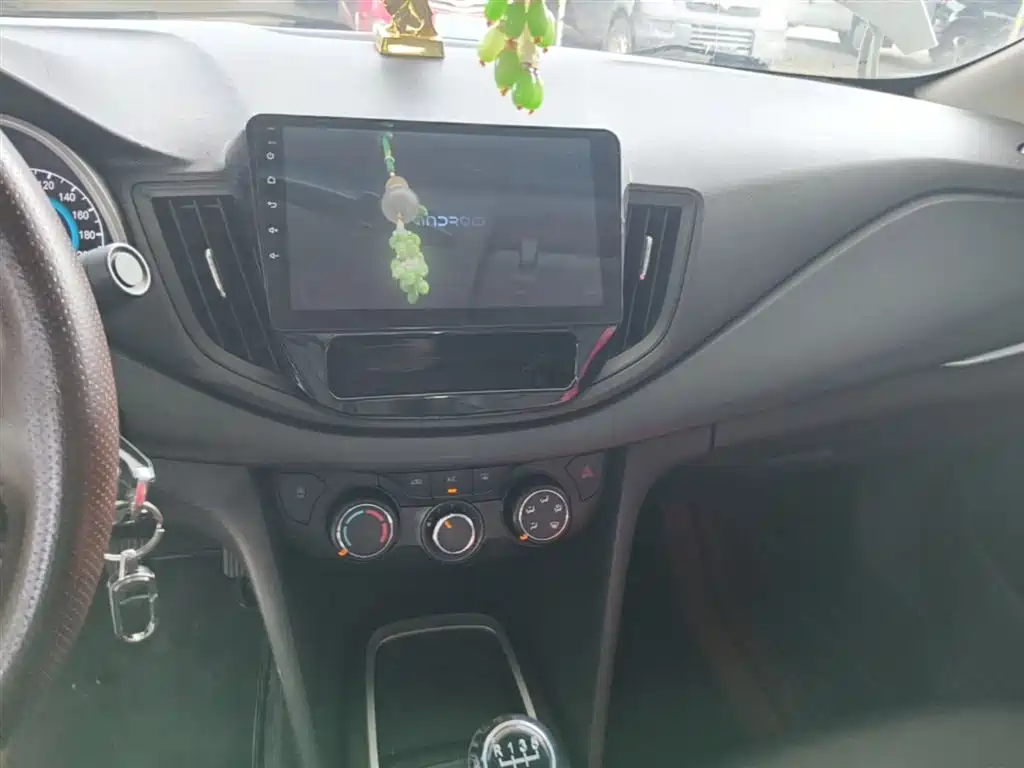 Chevrolet Cavalier 2016 1.5L Manual Enjoyment Edition фото 13