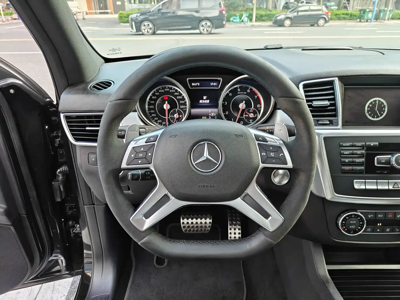 Mercedes-Benz M-Class AMG 2014 AMG ML 63 фото 8