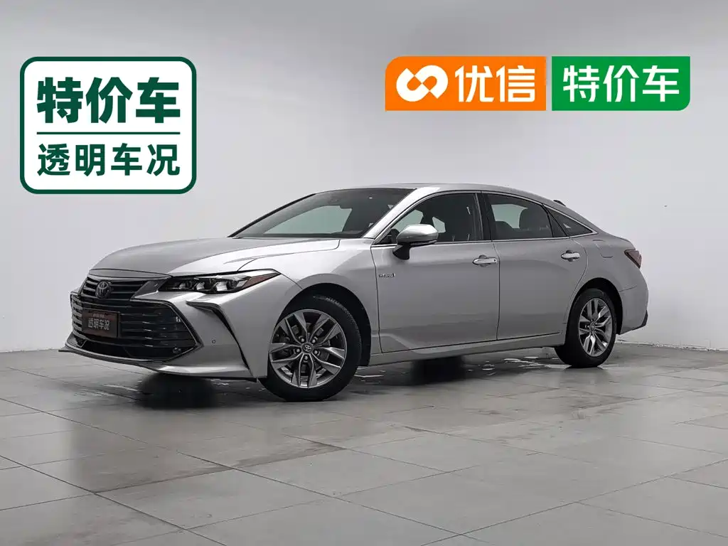 Photo 1 - Toyota Avalon