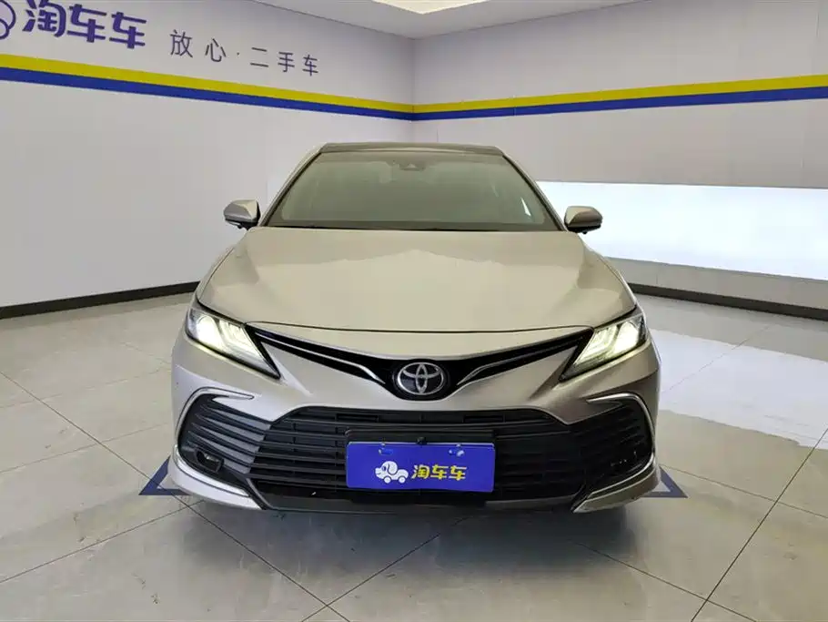 Toyota Camry 2021 2.5G Luxury Edition фото 2