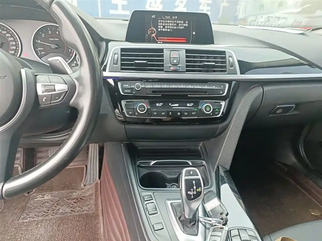 BMW 3 Series 2017 320Li M Sport фото 13
