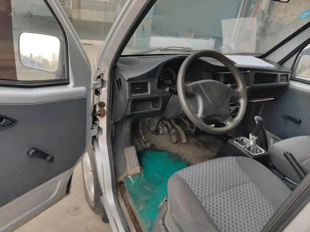 Wuling Motors Wuling Zhiguang 2017 2015 1.2L Utility LSI
