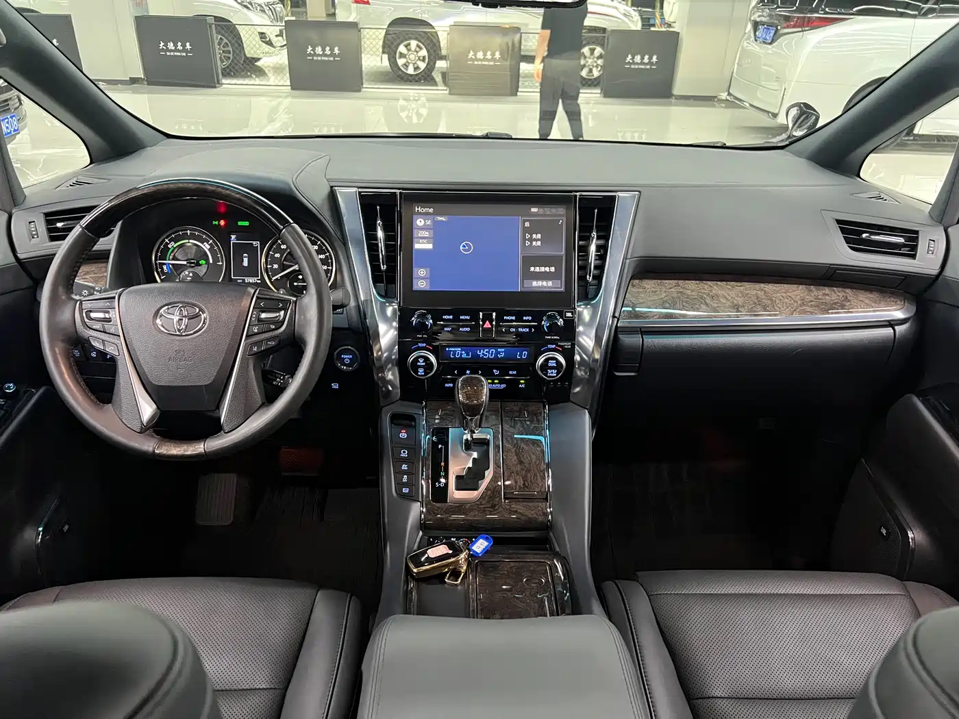 Toyota Vellfire 2023 Crown Hybrid 2.5L HV Ultimate фото 15