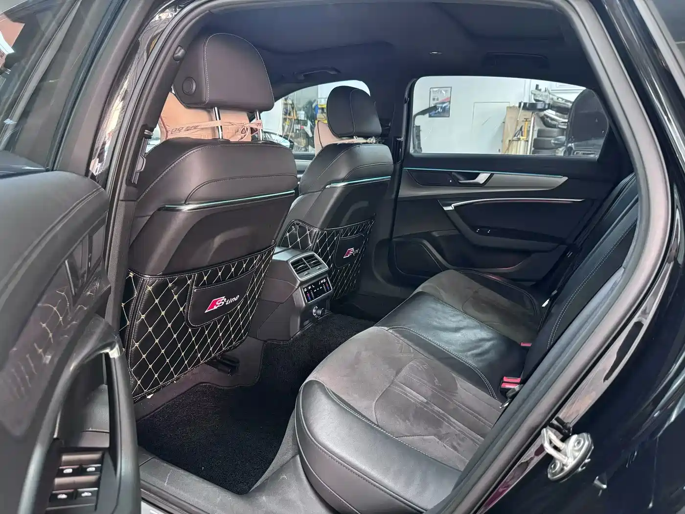 Фото 5 - Audi A6L