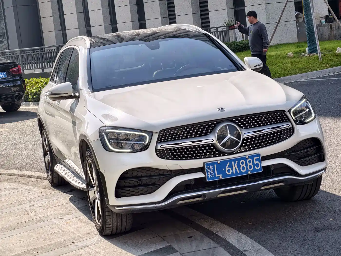 MERCEDES-BENZ GLC