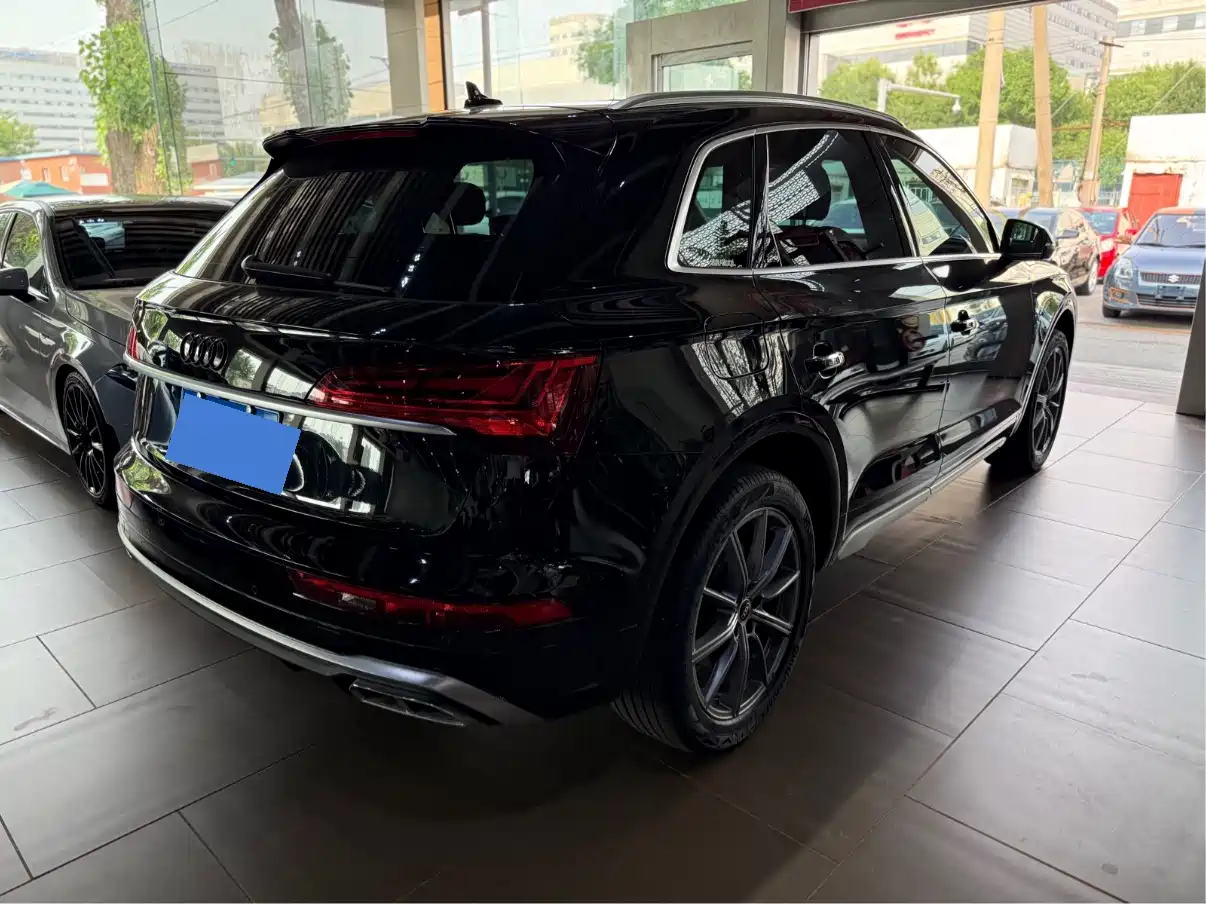 Audi Q5L 2024 Model 40 TFSI Luxury Dynamic фото 13