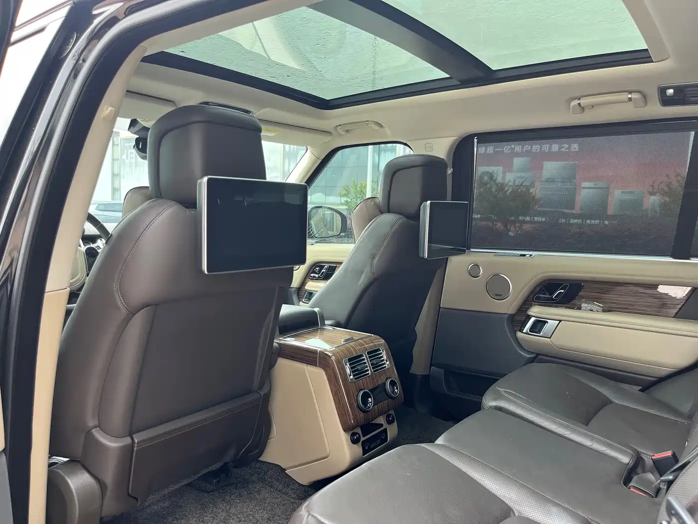 Land Rover Range Rover 2019 3.0 SC V6 Heritage Extended Edition фото 8