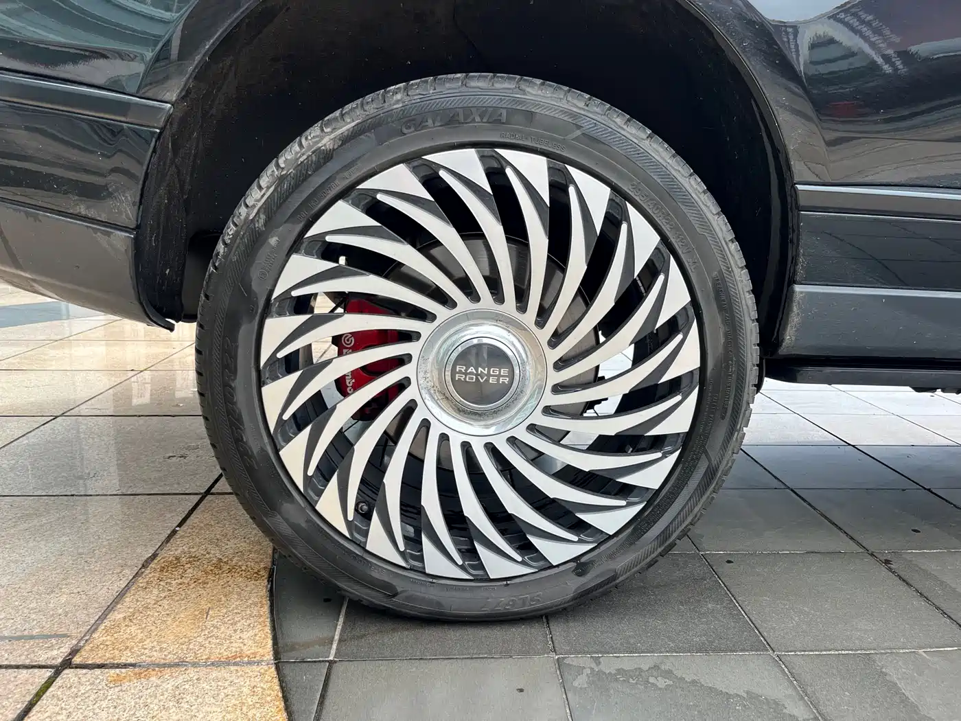 Land Rover Range Rover 2019 3.0 SC V6 Heritage Extended Edition фото 17