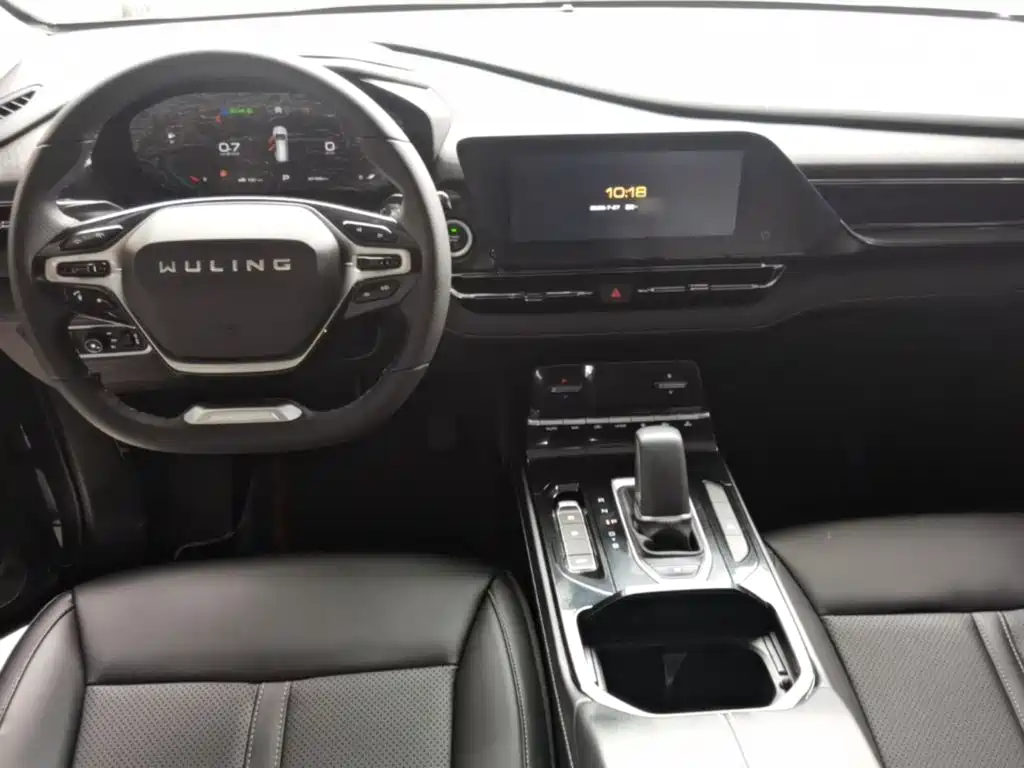 Wuling Motors Wuling Victory 2021 2020 1.5T CVT Flagship