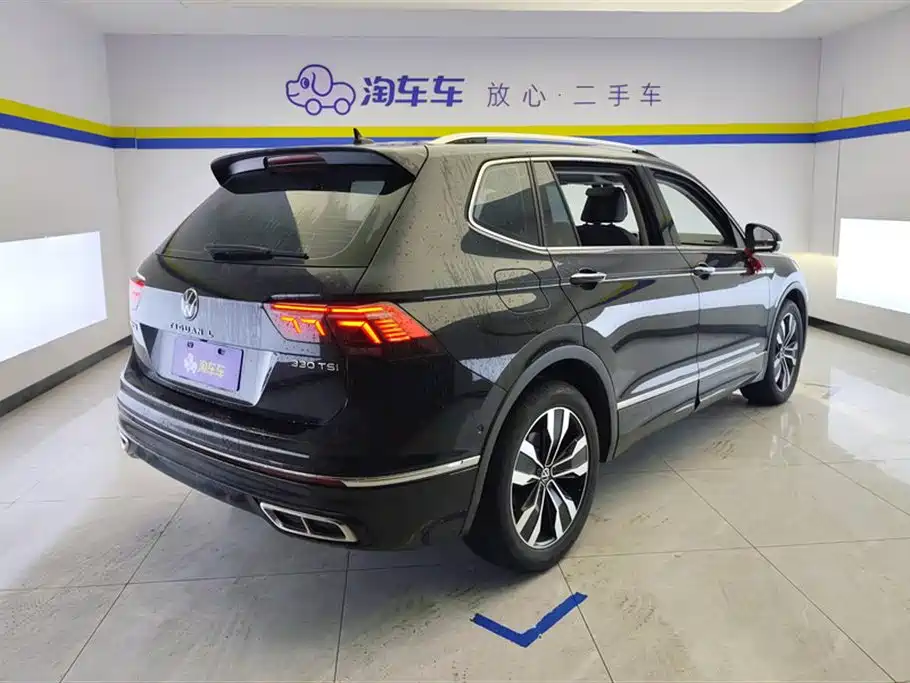 Volkswagen Tiguan L 2024 330TSI Automatic 2WD R-Line Premium Enjoyment Edition фото 3