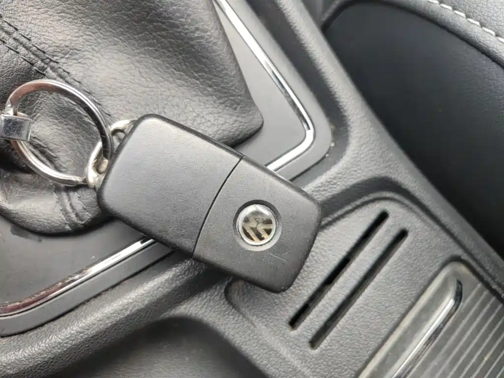 Volkswagen Lavida 2017 1.6L Automatic Comfort Edition фото 9
