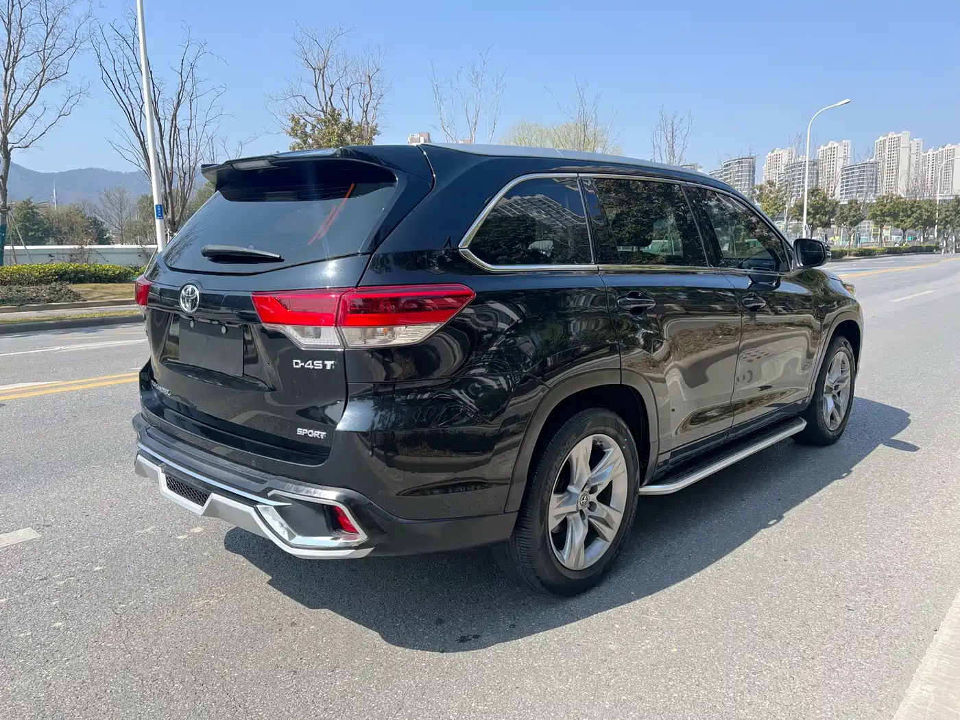 Toyota Highlander 2021 2.0T FWD Luxury 7-Seater фото 7