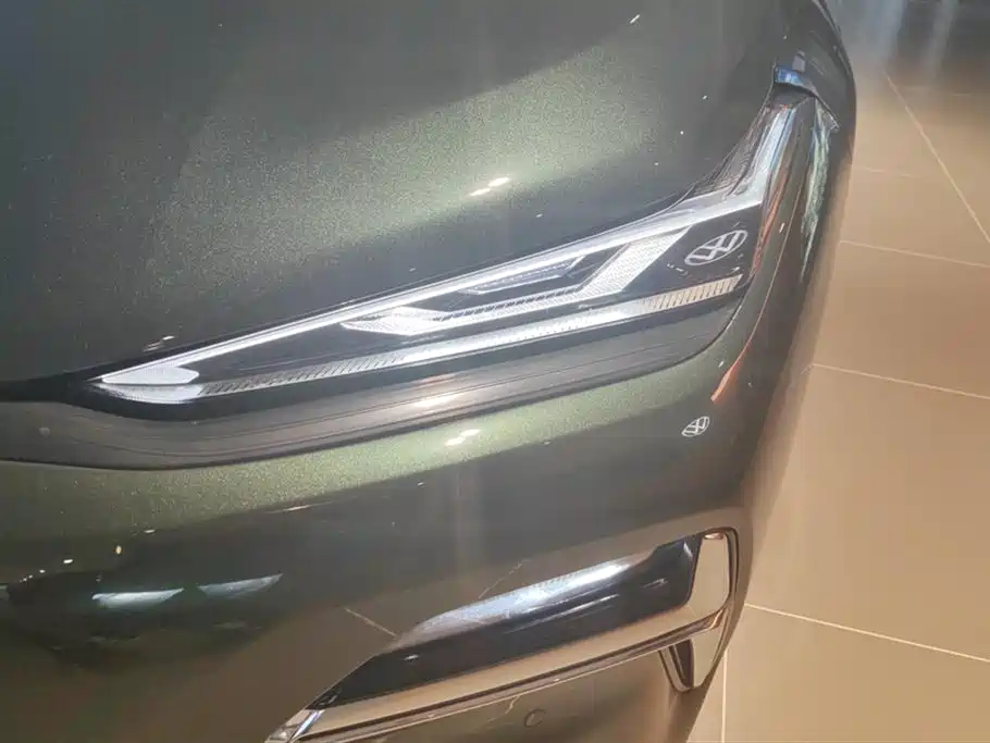 Geely Galaxy Galaxy Xingyao 8 2025 130km EM-P Starship Edition фото 5
