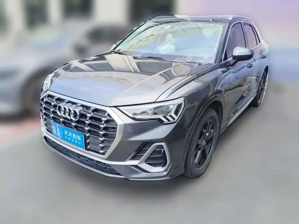 Audi Audi Q3 2019 35 TFSI Progressive Sport
