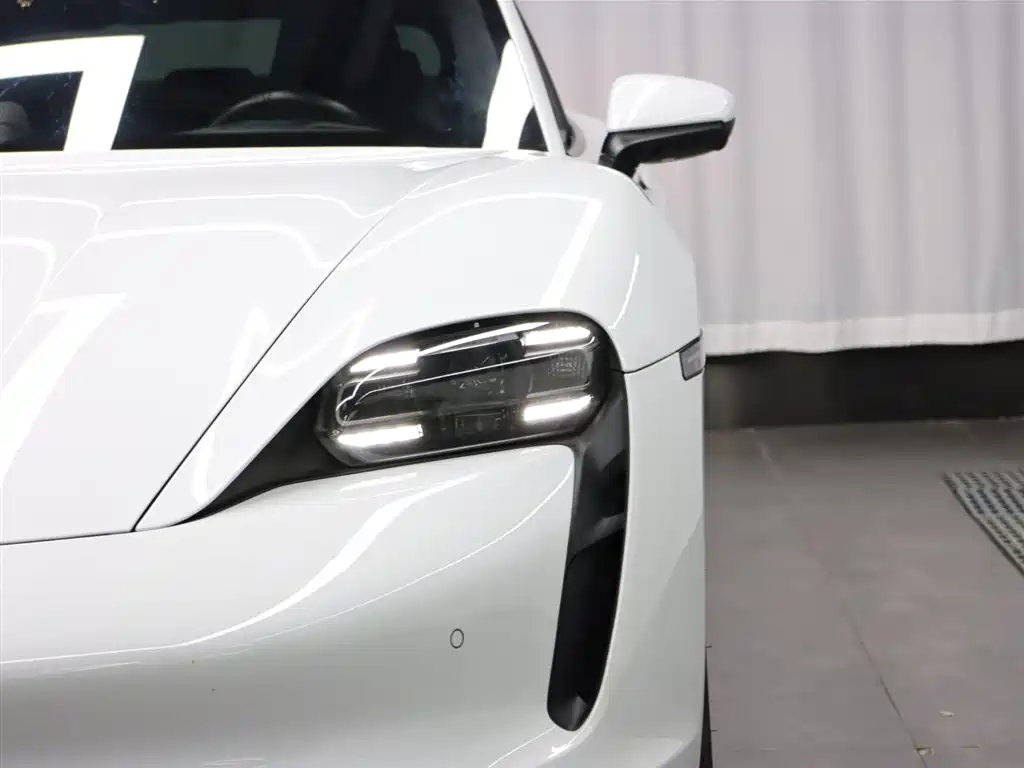 Porsche Taycan 2020 Taycan фото 5