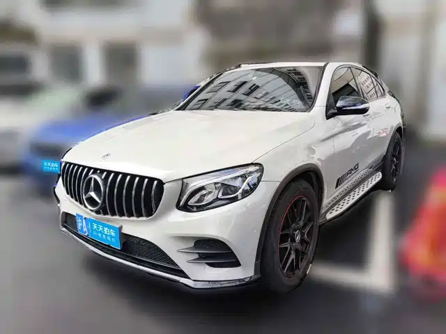 Mercedes-Benz GLC Coupe 2017 GLC 200 4MATIC Coupe SUV — фото 1