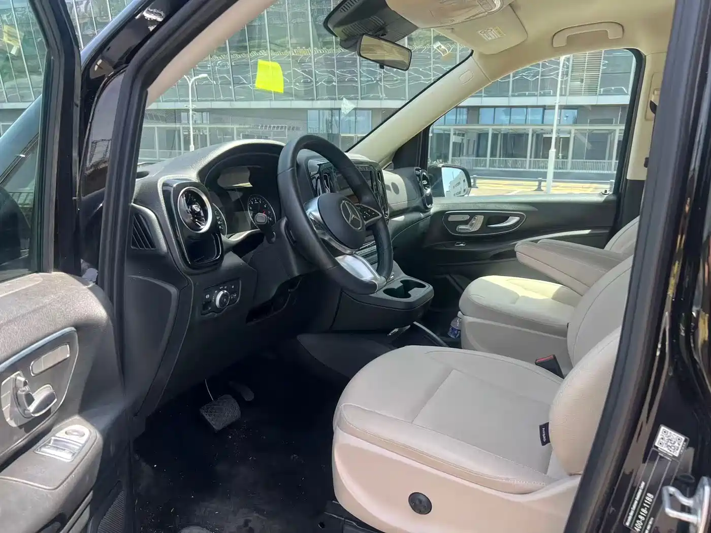 Mercedes-Benz Vito 2024 2.0T Business 7-Seater фото 3