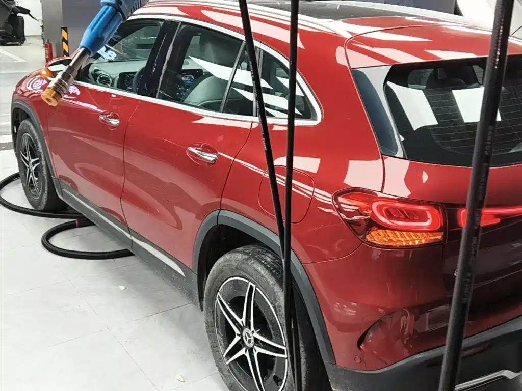 Mercedes-Benz EQA 2022 EQA 300 4MATIC Launch Special Edition фото 5