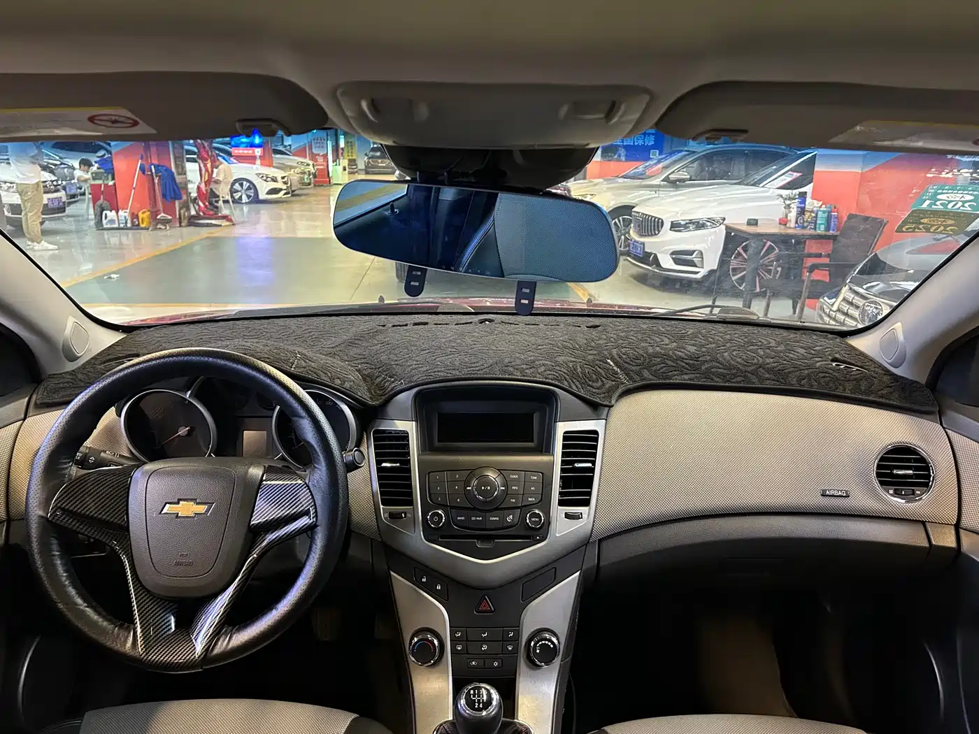 Chevrolet Cruze 2012 1.6L SE MT фото 8