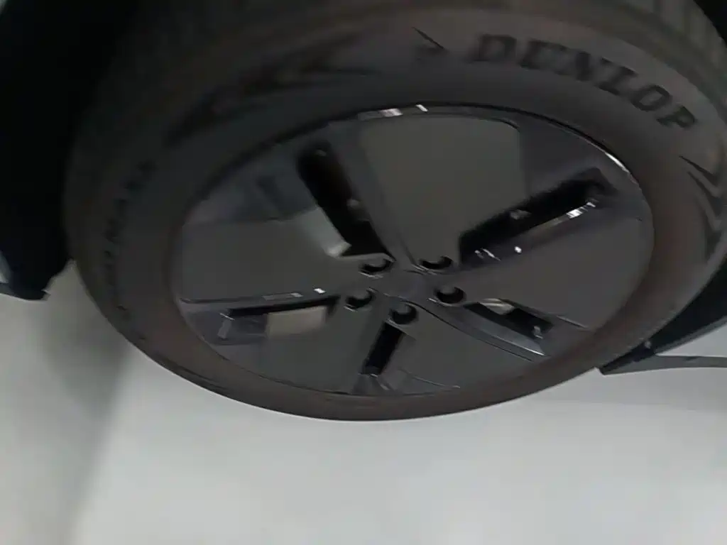 Li Auto i6 2025 2025 2WD Base Model