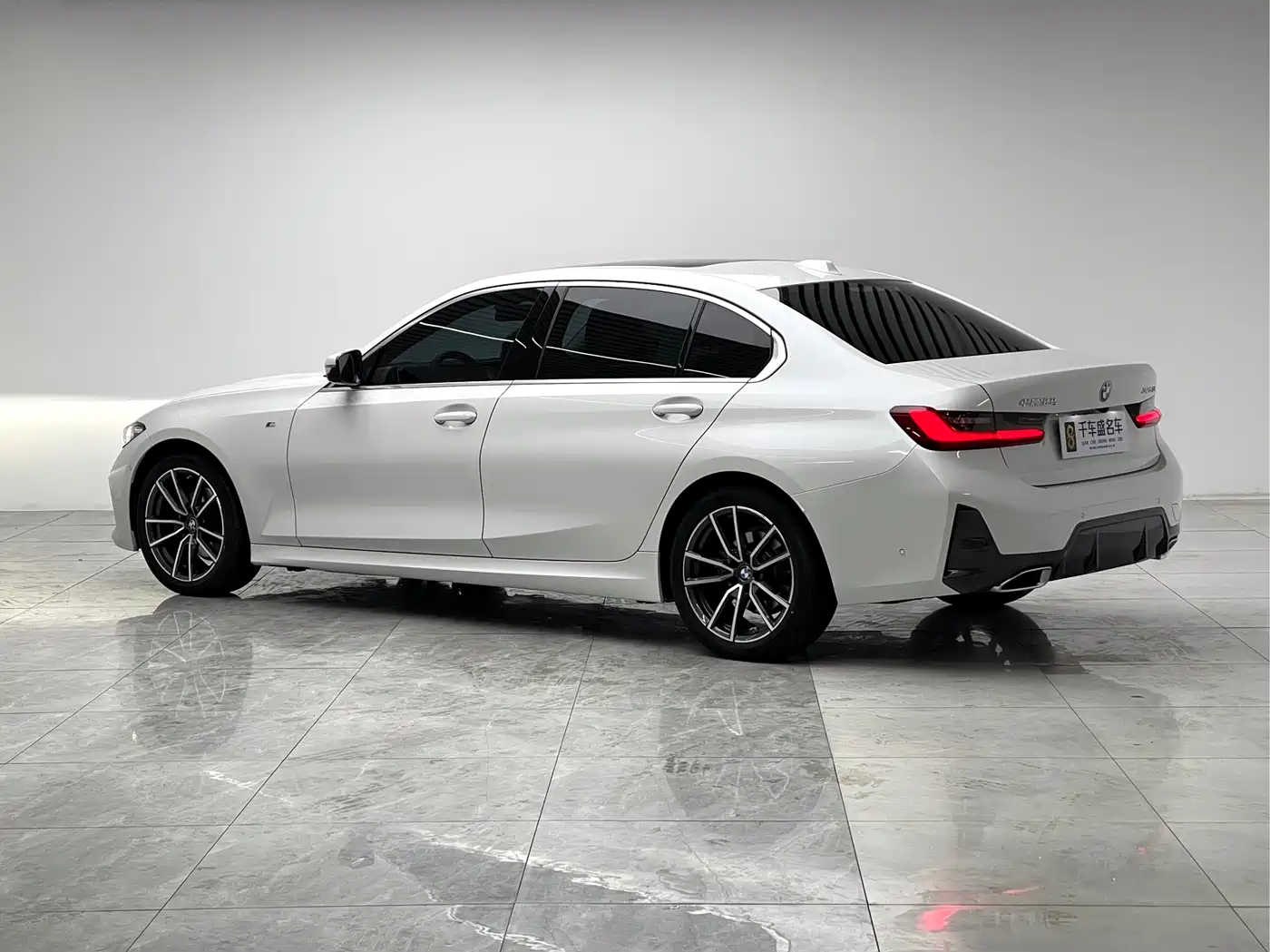 BMW 3 Series 2024 325Li M Sport Package фото 4