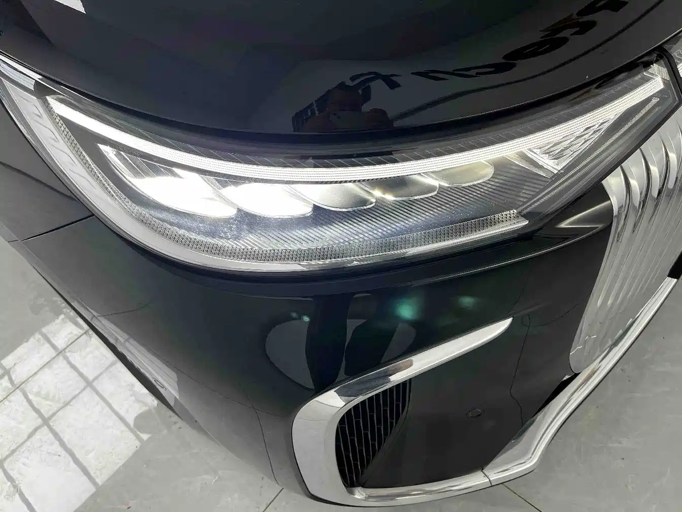 Voyah Auto Voyah Dreamer 2025 PHEV AWD Flagship Kunpeng Edition фото 13