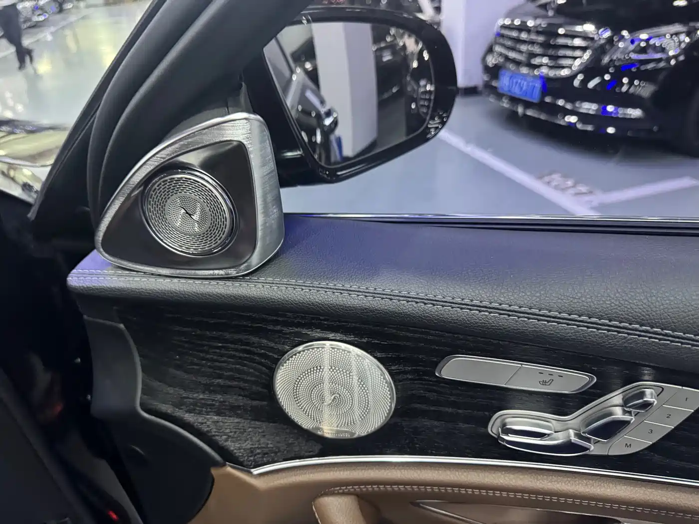 Mercedes-Benz E-Class 2019 E 300 L Sport Fashion фото 13