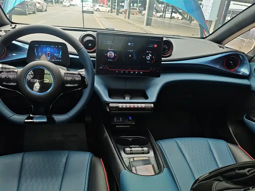 BYD Dolphin 2021 Model 405km Fashion Edition фото 13