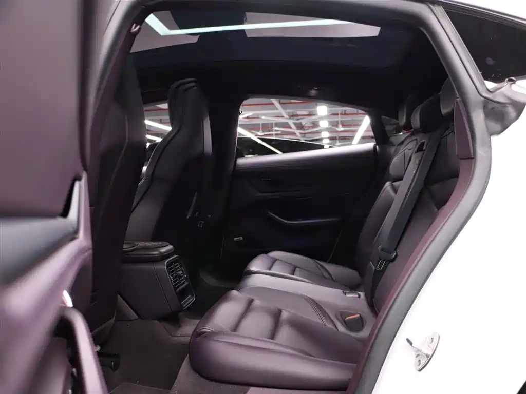 Porsche Taycan 2020 Taycan фото 24