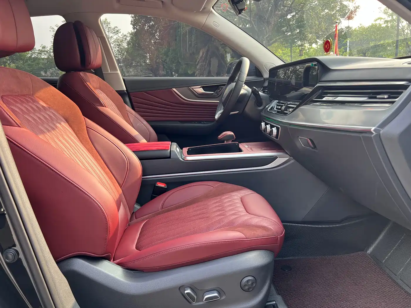 Hongqi HS5 2025 2.0T 2WD Qixiang Pro фото 8