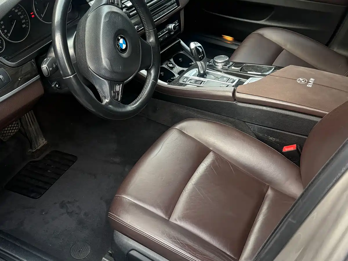 BMW 5 Series 2014 525Li Luxury Design Package фото 4